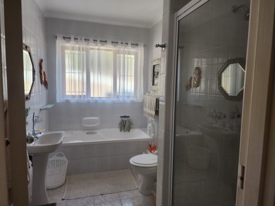 3 Bedroom Property for Sale in Summerstrand Eastern Cape